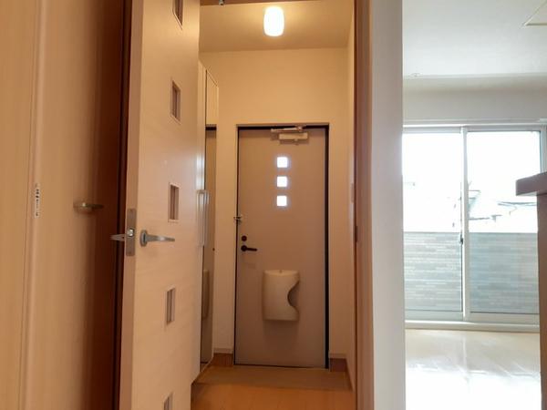 甲府市里吉３丁目のアパート