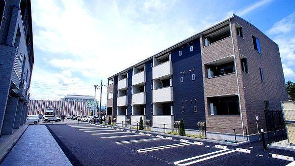 笛吹市石和町窪中島のアパート