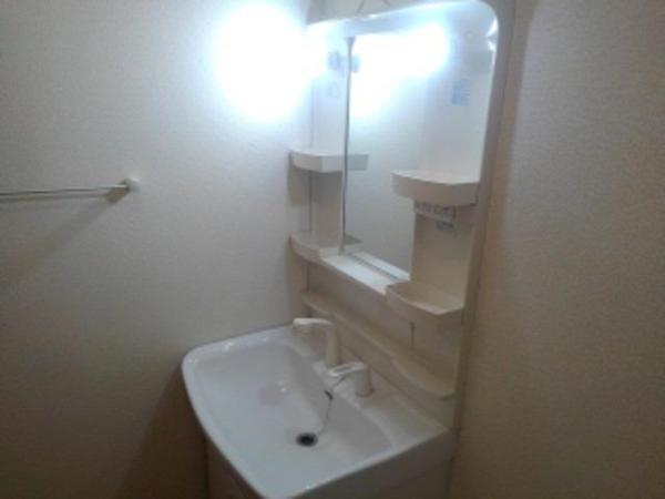 笛吹市一宮町田中のアパート