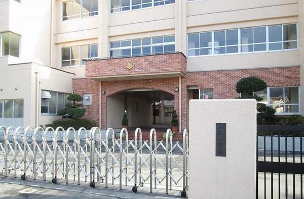 山梨市正徳寺のアパート