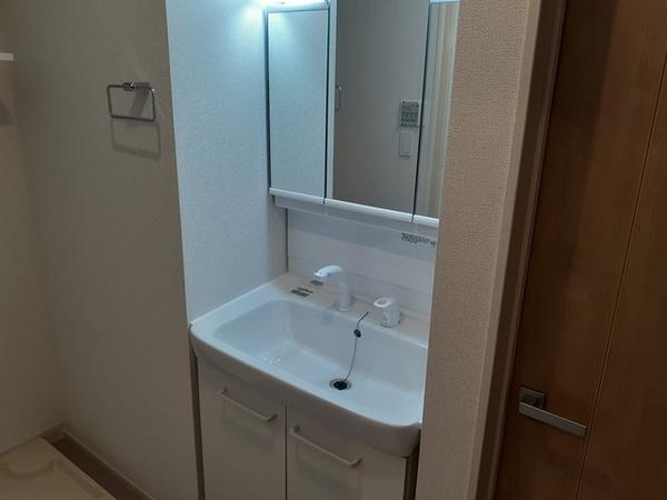 南アルプス市寺部のアパート