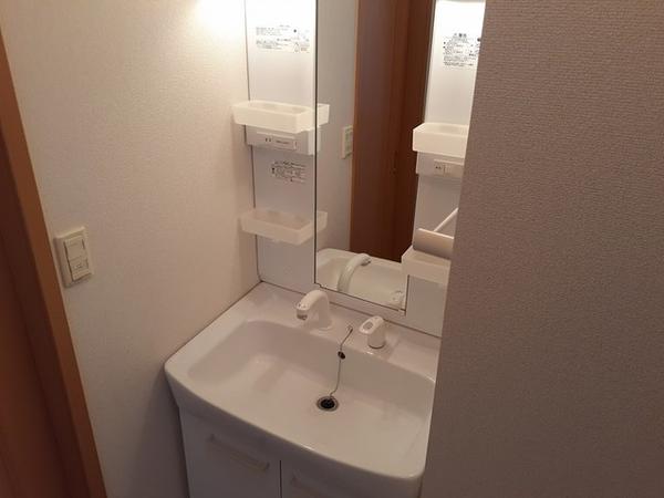 笛吹市春日居町桑戸のアパート