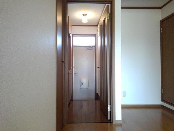 南アルプス市上今諏訪のアパート