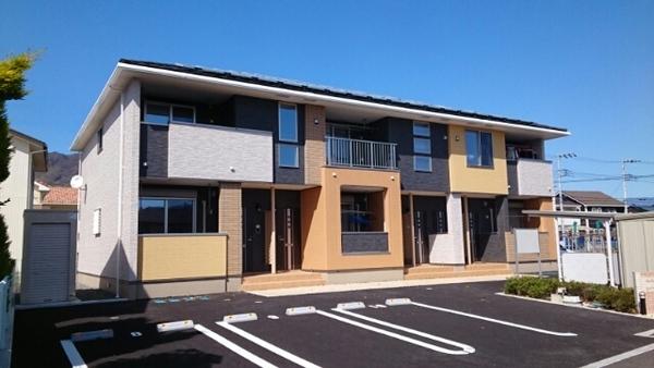 甲府市国玉町のアパート