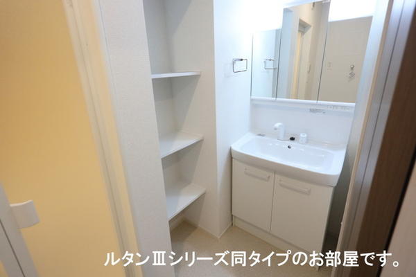 甲斐市島上条のアパート