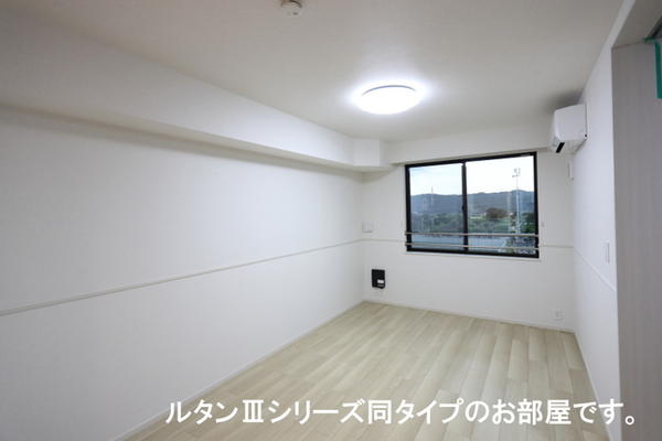 甲斐市島上条のアパート