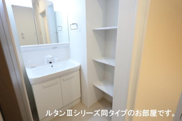 甲斐市島上条のアパート