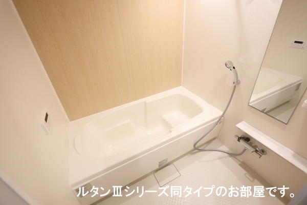 甲斐市島上条のアパート