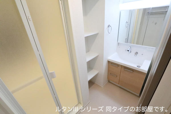 甲斐市島上条のアパート