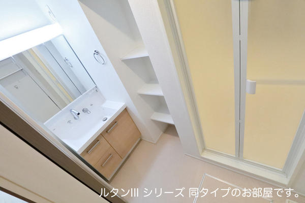 甲斐市島上条のアパート