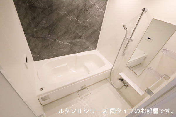 甲斐市島上条のアパート