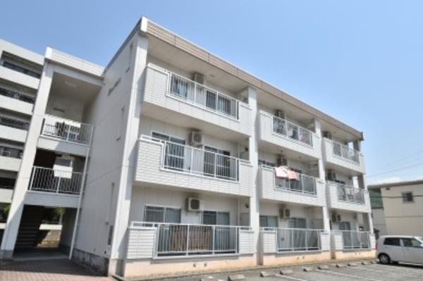 甲府市千塚１丁目のマンション