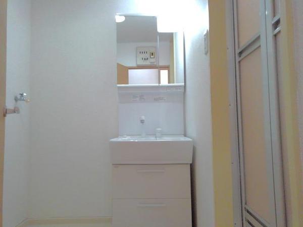 甲府市千塚１丁目のマンション