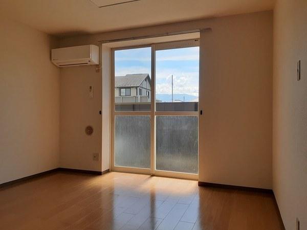甲府市国母７丁目のアパート
