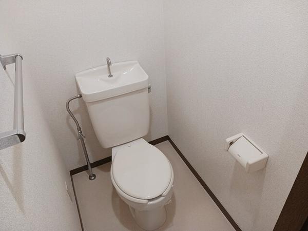 甲府市国母７丁目のアパート