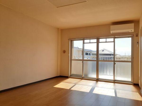 甲府市国母７丁目のマンション