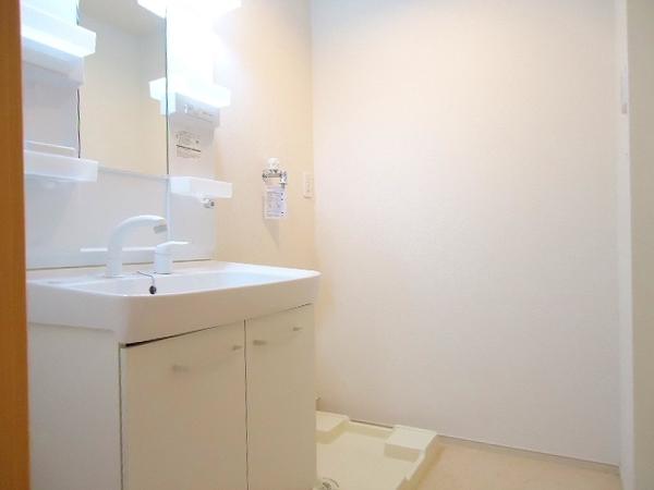 中巨摩郡昭和町河西のマンション