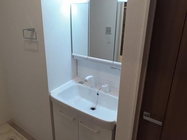 南アルプス市小笠原のアパート
