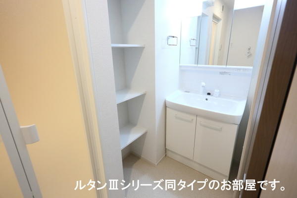 甲斐市島上条のアパート