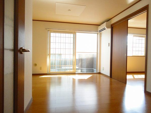 中巨摩郡昭和町清水新居のアパート