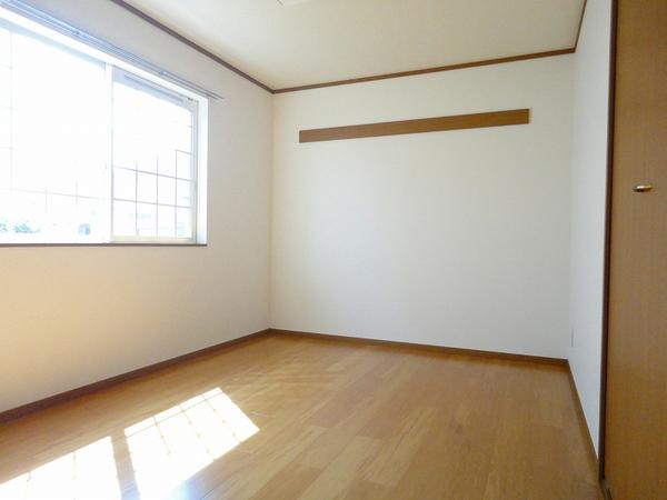 中巨摩郡昭和町清水新居のアパート