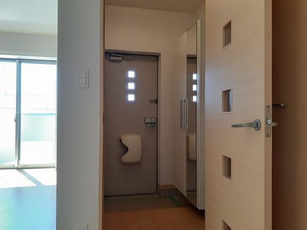 南アルプス市西野のアパート