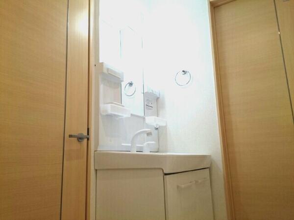 甲府市富竹３丁目のアパート