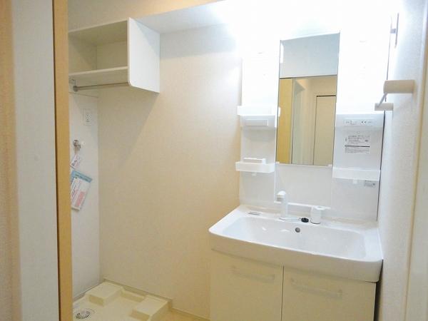 甲府市中村町のアパート