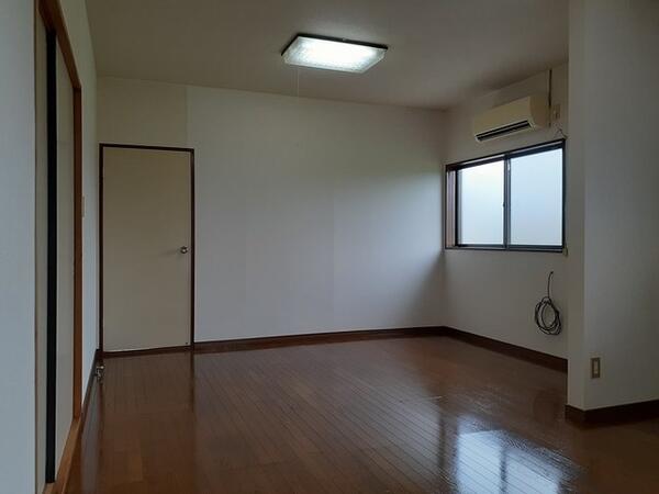 甲斐市篠原のアパート