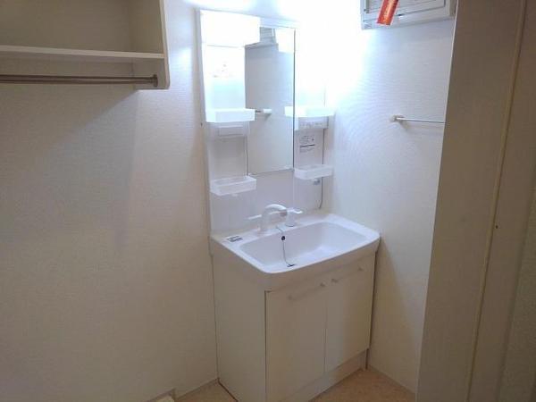 甲府市青葉町のアパート