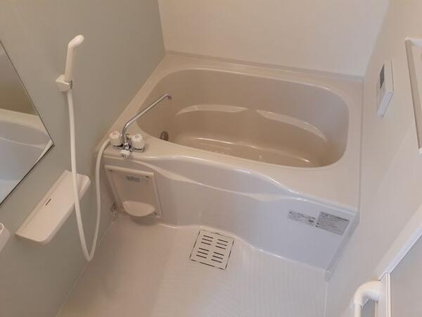 中巨摩郡昭和町築地新居のアパート