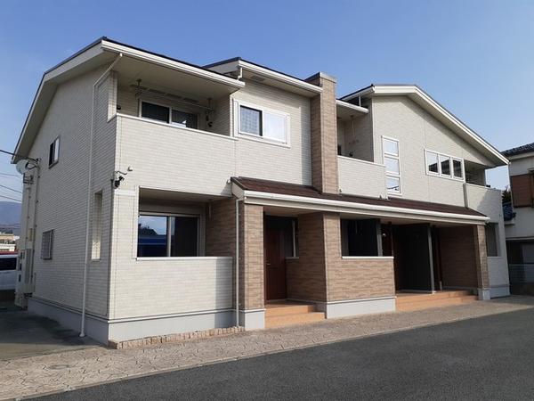甲府市朝気３丁目のアパート