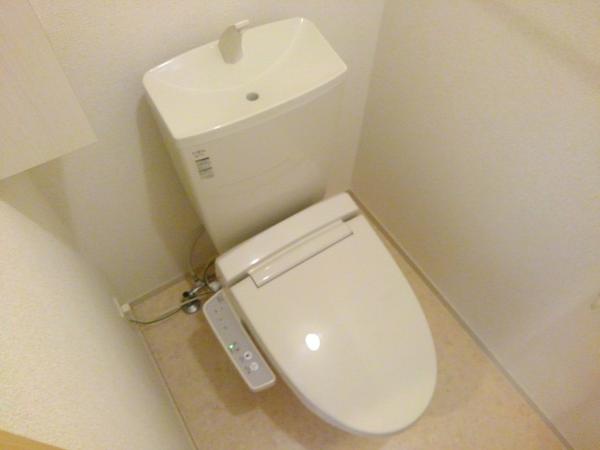 甲府市朝気３丁目のアパート