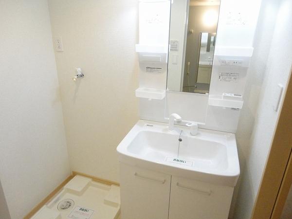 甲府市西田町のアパート