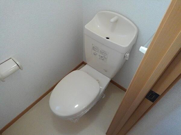 中巨摩郡昭和町西条のアパート