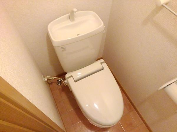 甲府市大津町のアパート