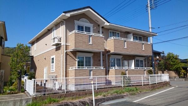 甲府市国玉町のアパート