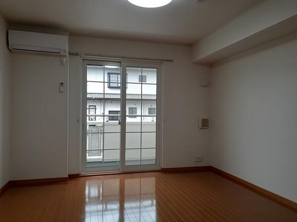 甲府市国玉町のアパート