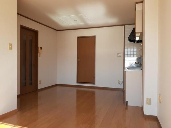 南アルプス市荊沢のアパート