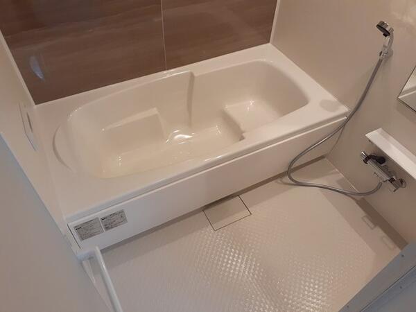 南アルプス市西野のアパート