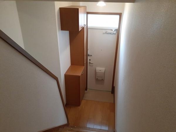 甲斐市中下条のアパート