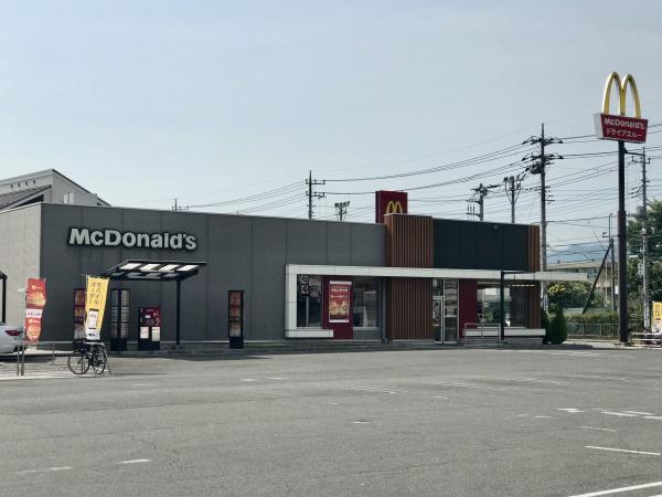 甲府市里吉1丁目の貸家(マクドナルド甲府朝気店)