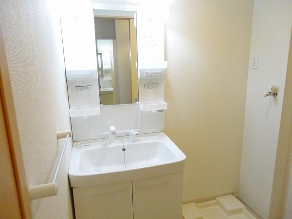 南巨摩郡富士川町長澤のアパート