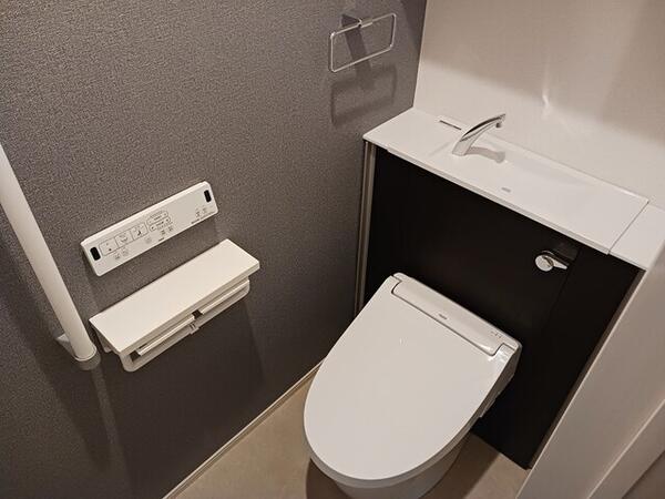 甲府市国母８丁目のアパート