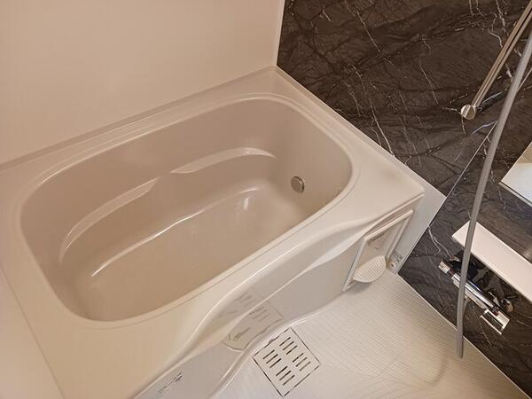 甲府市国母８丁目のアパート
