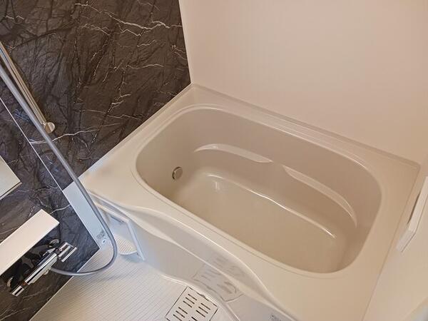 甲府市国母８丁目のアパート