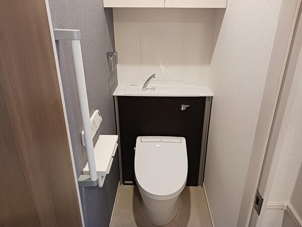 甲府市国母８丁目のアパート