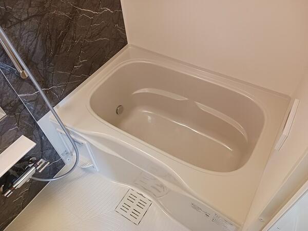 甲府市国母８丁目のアパート