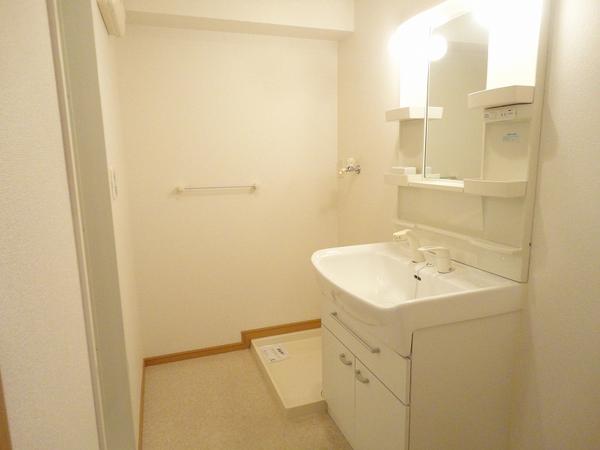 甲斐市大下条のマンション