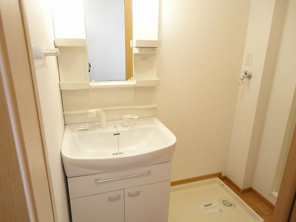 甲斐市島上条のアパート